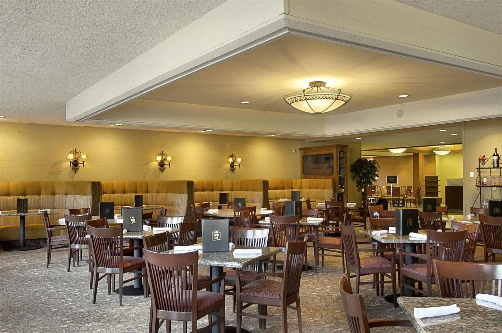 Red Lion Hotel Келсо Ресторант снимка
